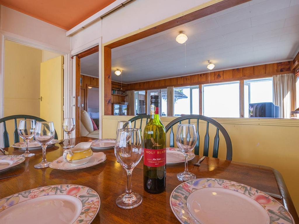 Lake Edge Cottage - Waitahanui Holiday Home Esterno foto